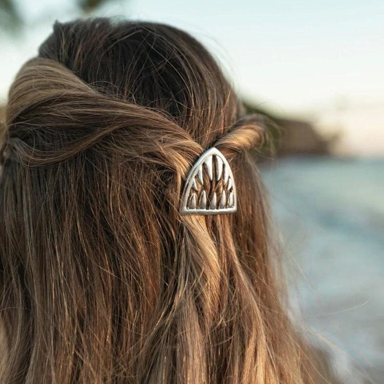 Shark Jaw Hair Barrette - TRNDSETR